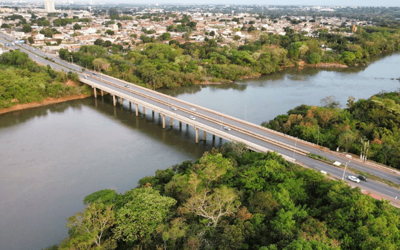 Ponte Mário Andreazza, localizada em Cuiabá.